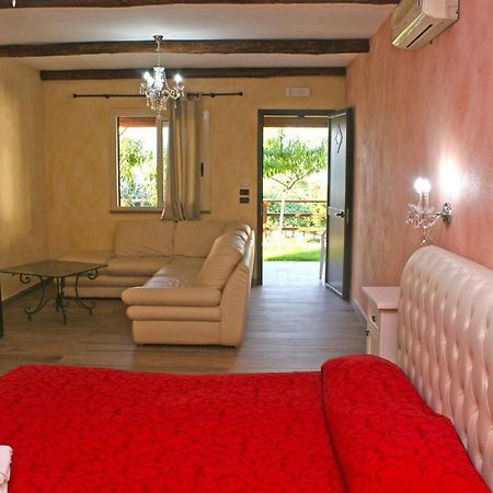 Villa Paladino - B&B E Guest House Шилла Экстерьер фото