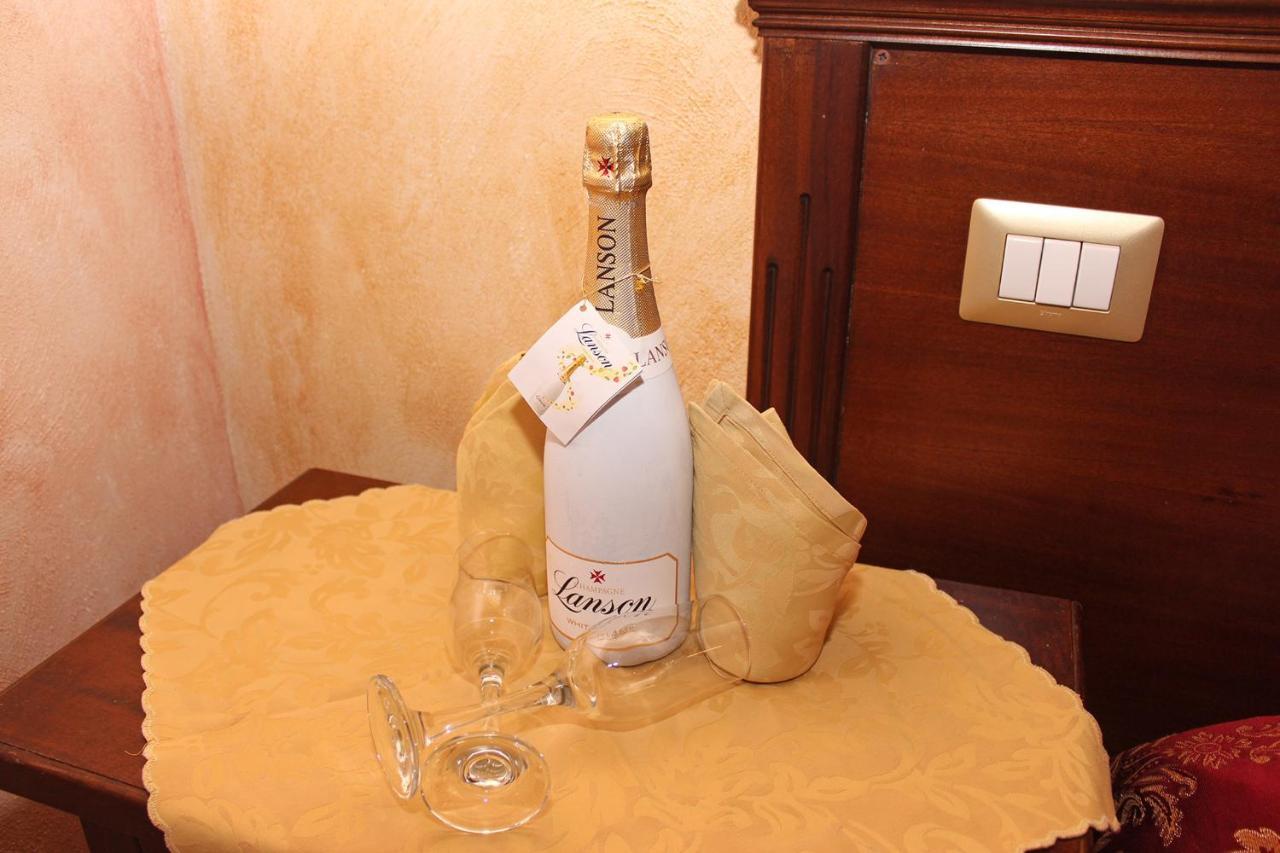 Villa Paladino - B&B E Guest House Шилла Экстерьер фото